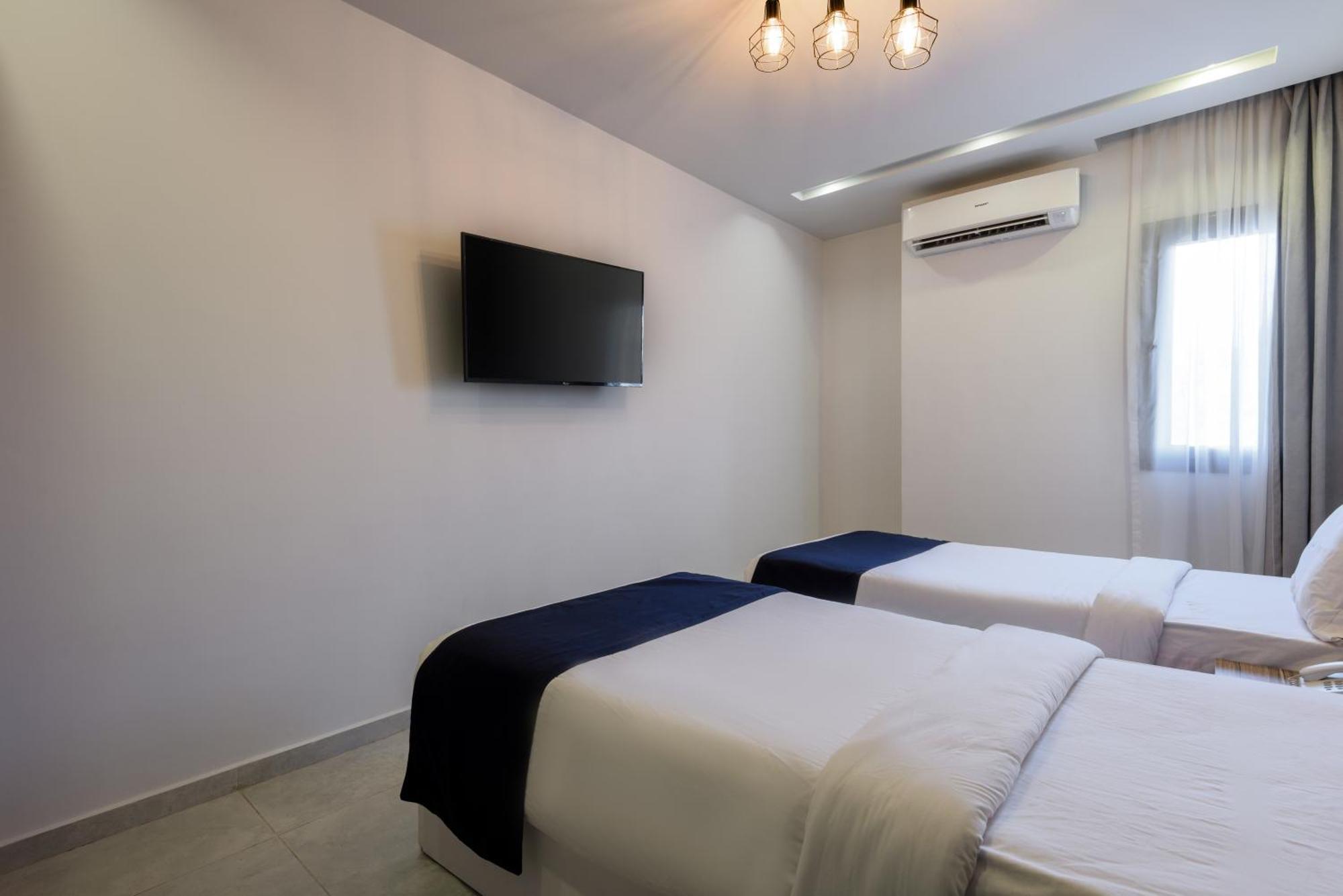 Travelholic Residence Golden Gates القاهرة المظهر الخارجي الصورة